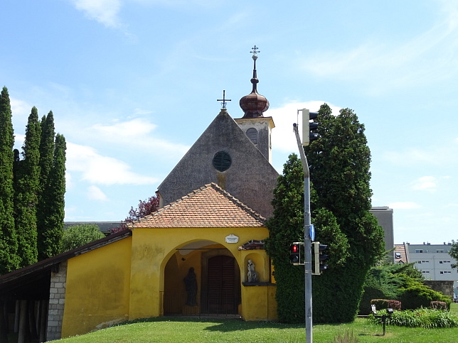 Magdalenenkapelle und Ehrenmal